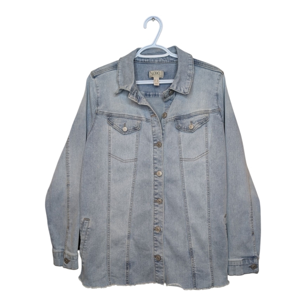 Logo Lori Goldstein Women's Shirt Jacket Sz 12 Denim w Frayed Hem Blue A587517